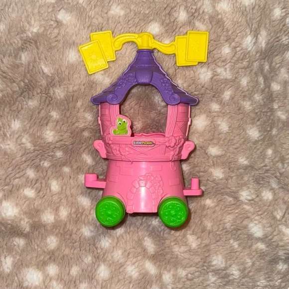 Fisher Price Little People Princess Playsets - Picture 4 of 5